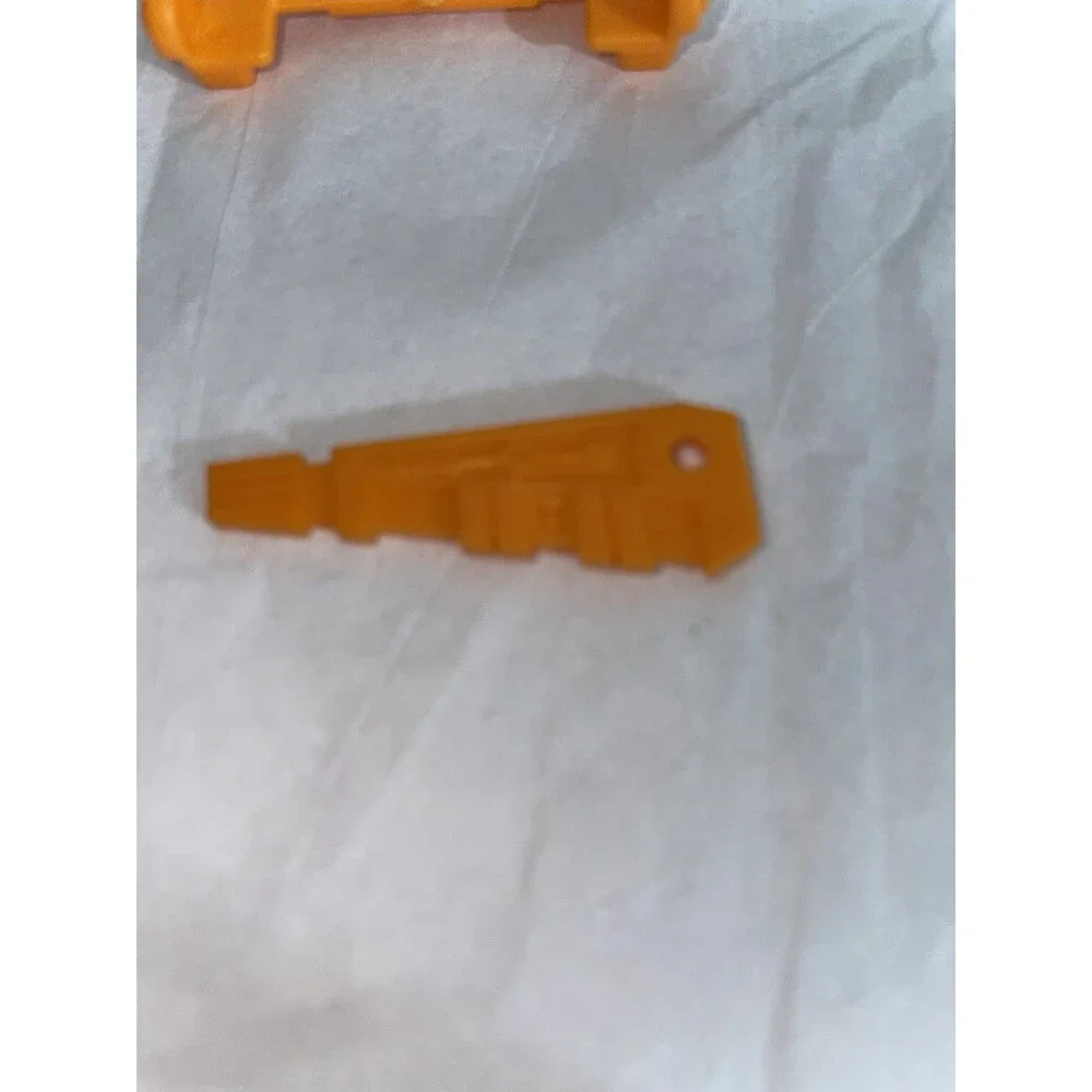 Vtg G1 Transformers Accessories Hoist Orange Tow Platform & Radar Panel  EUC